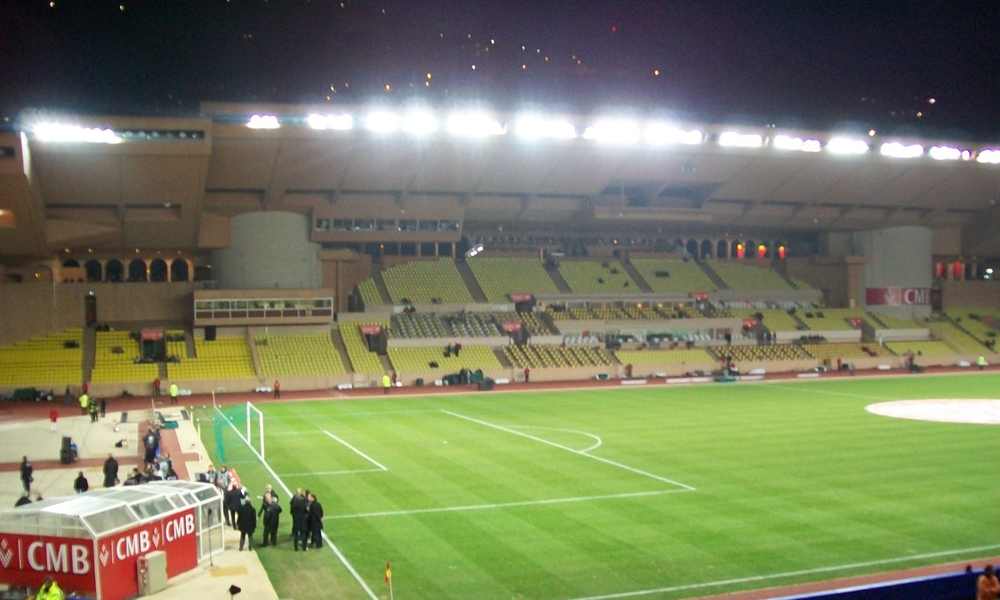 สนามหลุยส์เดอซ์ในโมนาโก