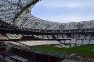 สนามลอนดอน สเตเดียม หนึ่งในสนามฟุตบอลพรีเมียร์ลีก