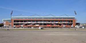 สนามมิลเลิร์นทอร์-ชตาดิโอน หนึ่งในสนามฟุตบอลบุนเดสลีกา