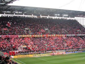 สนาม RheinEnergieStadion (Müngersdorfer Stadion) ของโคโลญจน์