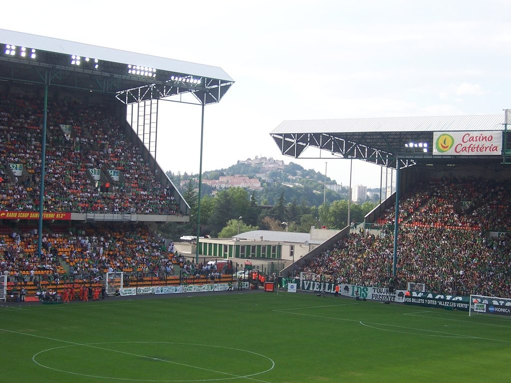 สนาม Stade Geoffroy-Guichard ของแซงต์เอเตียน