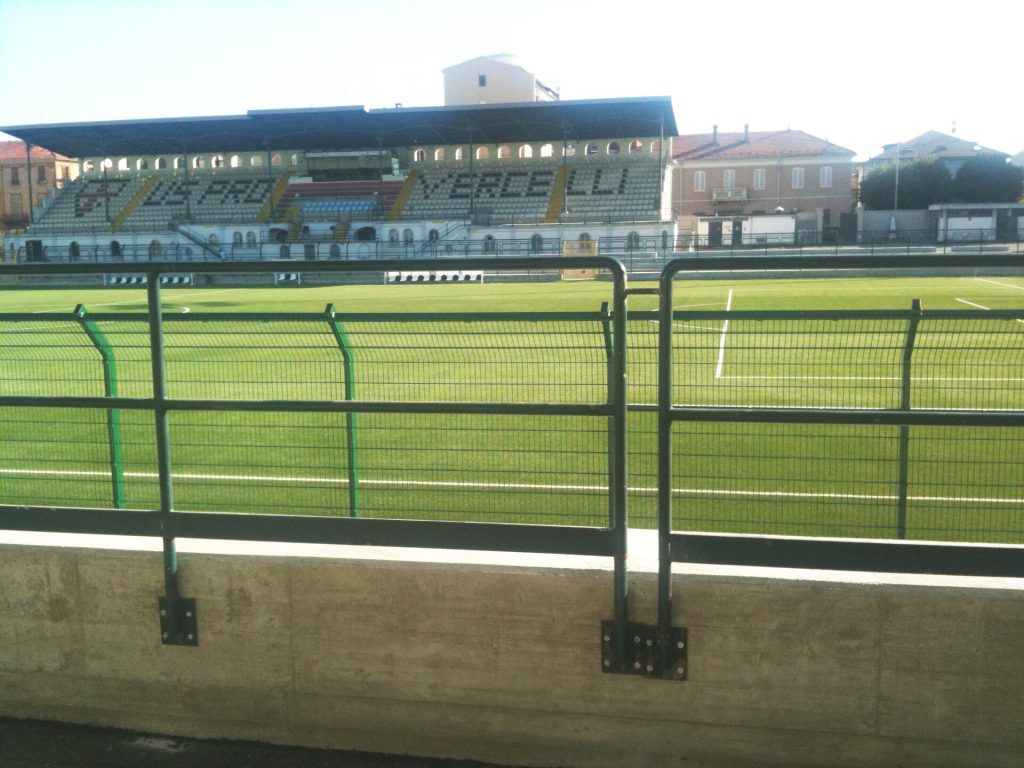 สนาม Stadio Silvio Piola (Vercelli) ของโปร แวร์เชลลี
